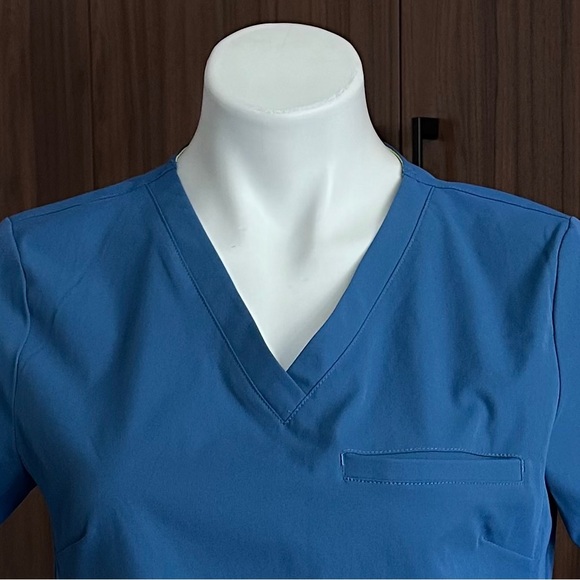 MADELITA SCRUB TOP X-SMALL - Picture 10 of 14